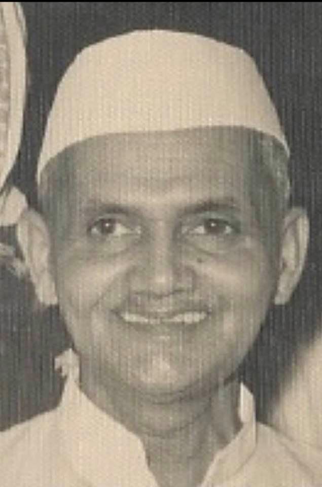 हमारी विभूतियाँ’ स्तम्भ में आप मिलेंगे भारतवर्ष के सर्वाधिक लोकप्रिय प्रधानमंत्रियों में एक ,दिवंगत लाल बहादुर शास्त्री जी से
